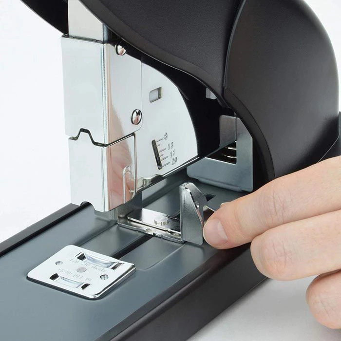 RAPESCO Heftgerät 1396 ECO HD-140, Blockhefter, Heftleistung 140 Blatt, Soft Weiß 5 RAPESCO Heftgerät 1396 ECO HD-140, Blockhefter, Heftleistung 140 Blatt, Soft Weiß – Bild 3