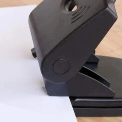 D.RECT Locher 110571, Schwarz, Registraturlocher, Stanzleistung Ca. 65 Blatt -Einrichtungsgeschäft a27b4dcf0f9a8d9964abb8df30bb54e39a05e032 locher d.rect 110571 schwarz