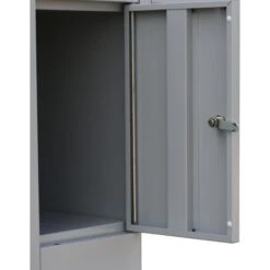 Lüllmann Schließfachschrank 523510, Aus Metall, 5 Fächer, 40 X 180 X 50cm, Lichtgrau -Einrichtungsgeschäft e7b9757785255bebabb54f7865dc8bed29a3f298 schliessfachschrank luellmann 523510 aus metall